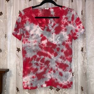 PINK Cincinnati Bearcats V-Neck Shirt - NWT